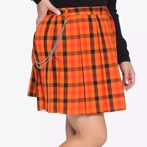 Hot Topic Orange and Black Plaid Pleated Mini Skirt with Chain